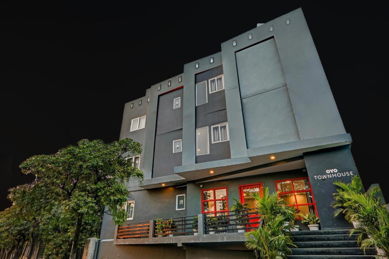 Super Townhouse 139 Ashiyana Smriti Upvan Near Emerald Mall Lucknow Bijnaur Exteriér fotografie